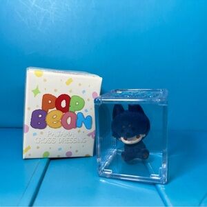 Pop Mart - Pop Beans - Pajama Cross Dressing - Dimoo Sitting Doberman with case